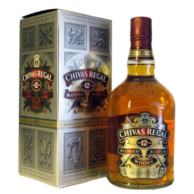 W. Chivas Regal Estuche 1 LT